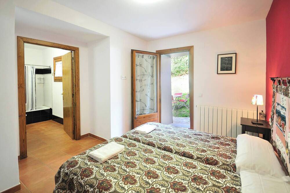 Rural House \"Ca la Padrina de Rocabruna\". in Rocabruna, Camprodon