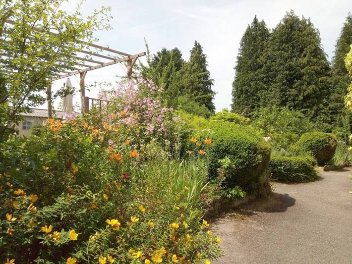 Location de vacances pour 2 personnes, avec jardin et vue à Peyrat-le-Château - 3