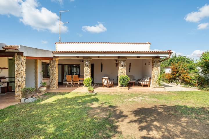 Villa für 9 Personen, mit Garten