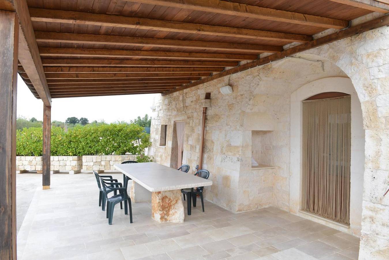 Trullo „Country Relax Lumieri 3“ mit Gemeinschaftspool, Wlan und Klimaanlage in Martina Franca, Bari Provinz