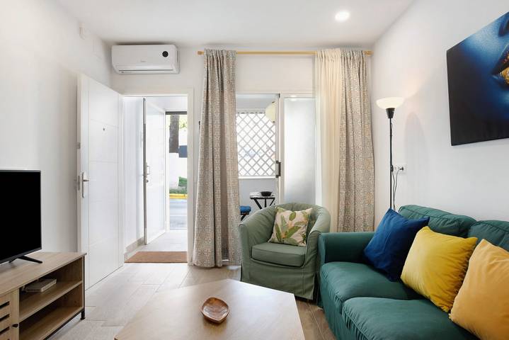 Ganze Wohnung, Ferienwohnung 'El Músico' mit Privatterrasse, Wlan und Klimaanlage in Playa Barbate, Barbate