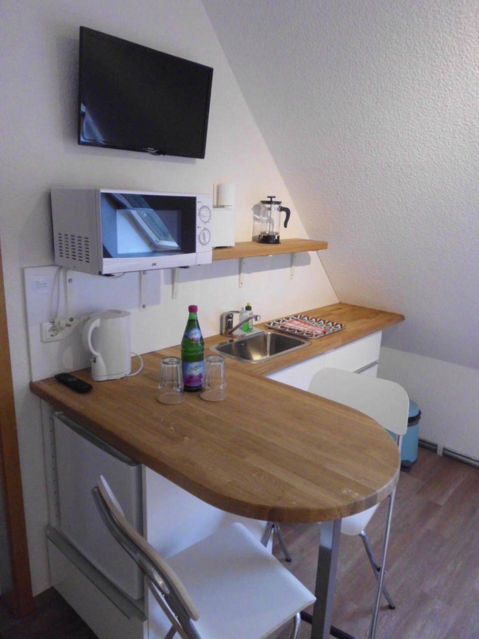 Double Room with Private Bathroom in Schmarl, Rostock