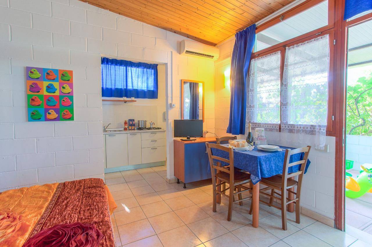 Ferienpark Rosapineta Sud Bungalow 2 für 3 Personen in Rosolina Mare, Polesine