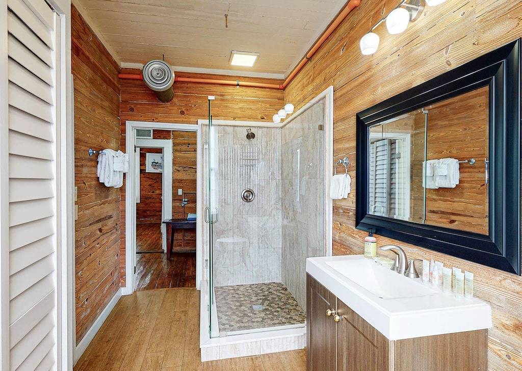 Ganze Wohnung, Seaport Suite - Steps from Duval Street in Key West, Lower Keys