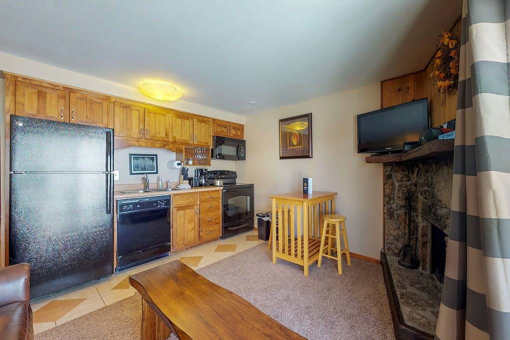 Ganze Wohnung, Mountain View Condo mit Gemeinschaftspool / Whirlpool / Sauna - zu Fuß zu den Aufzügen in Mount Crested Butte, Crested Butte Mountain Resort