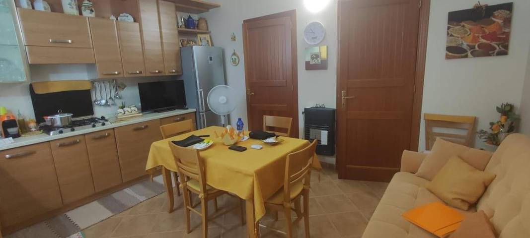 Maison d’hôte pour 5 personnes, avec vue ainsi que piscine et terrasse, animaux acceptés à Campofelice di Roccella - 4