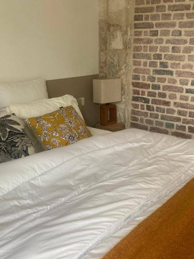 Location de vacances pour 2 personnes, avec vue et terrasse à Villequier - 2