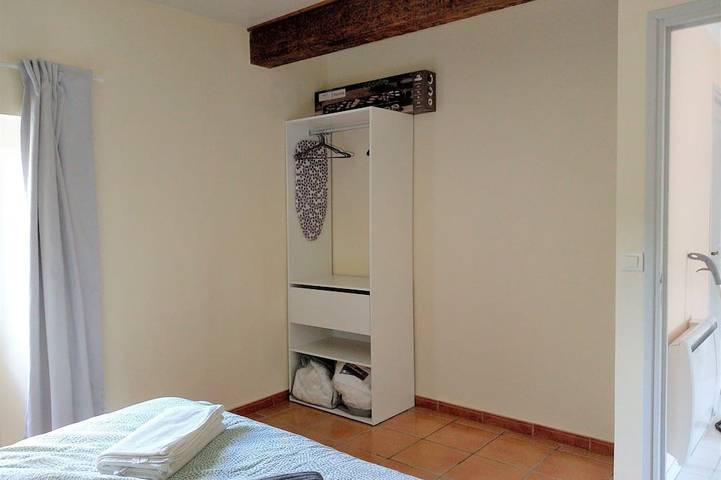 Gîte pour 4 personnes, avec piscine et jardin, animaux acceptés à Saint-Laurent-le-Minier - 4