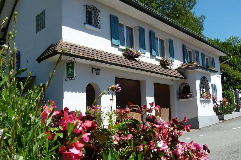 Gîte Les Mésanges in Sainte-Famille, Parc naturel régional des Ballons des Vosges