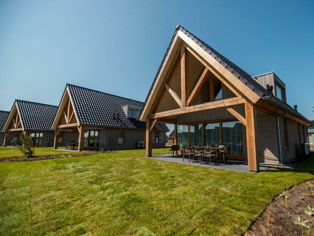 Villa in Cadzand mit Terrasse und Wifi in Cadzand-Bad, Zeeuwse Kust
