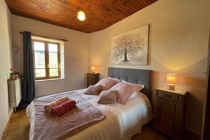 Gîte pour 6 personnes, avec jardin à Laprugne - 2