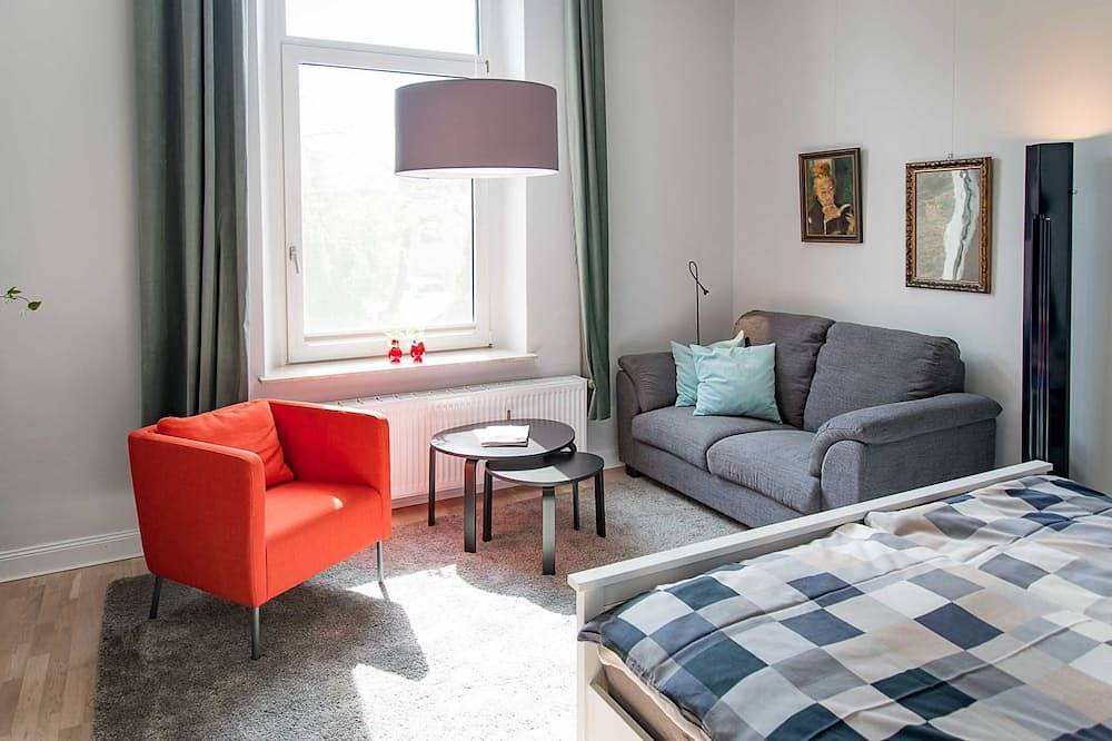Ganze Wohnung, Stadtvilla Whg. 1, Erdg., 39 qm - Stadtvilla B. in Neustadt in Holstein, Ostholstein