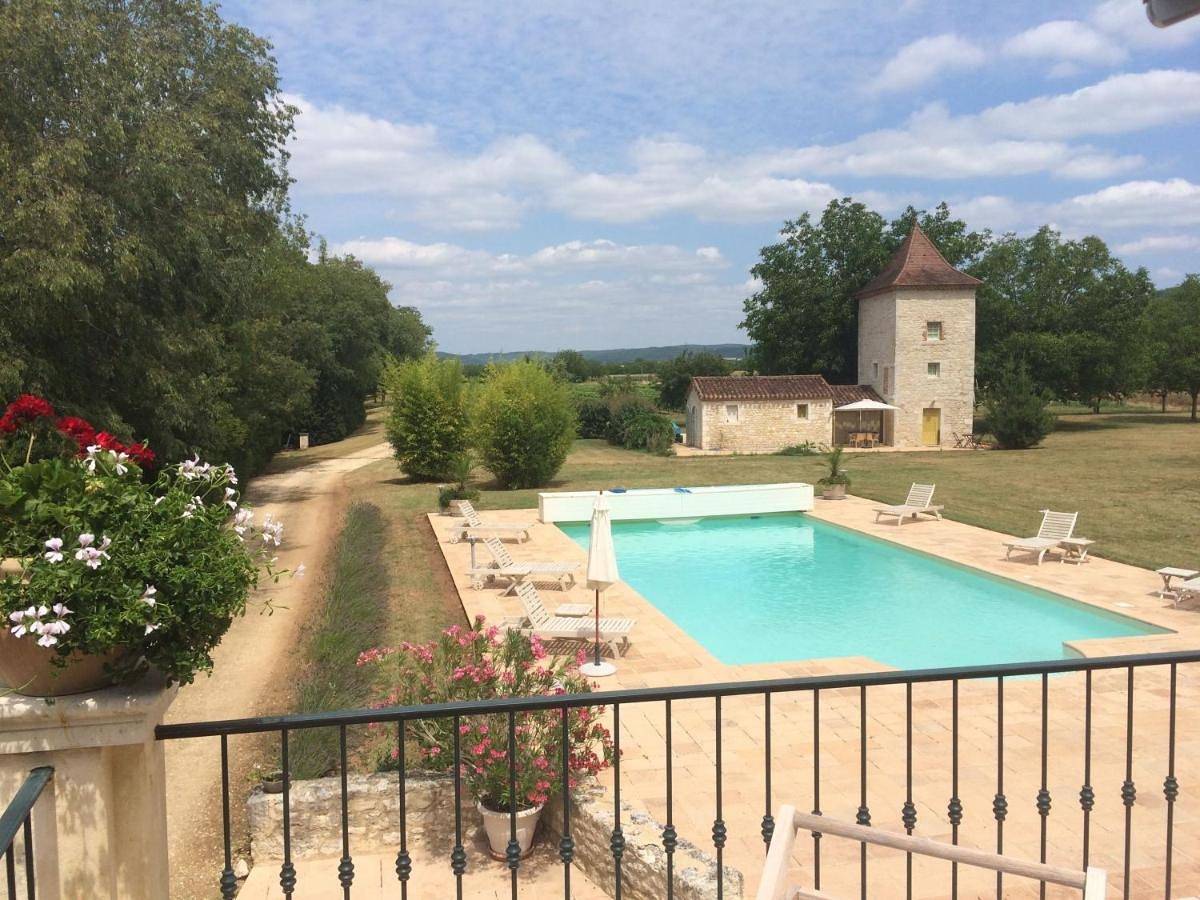 Villa with Private Pool in Grézels, Quercy