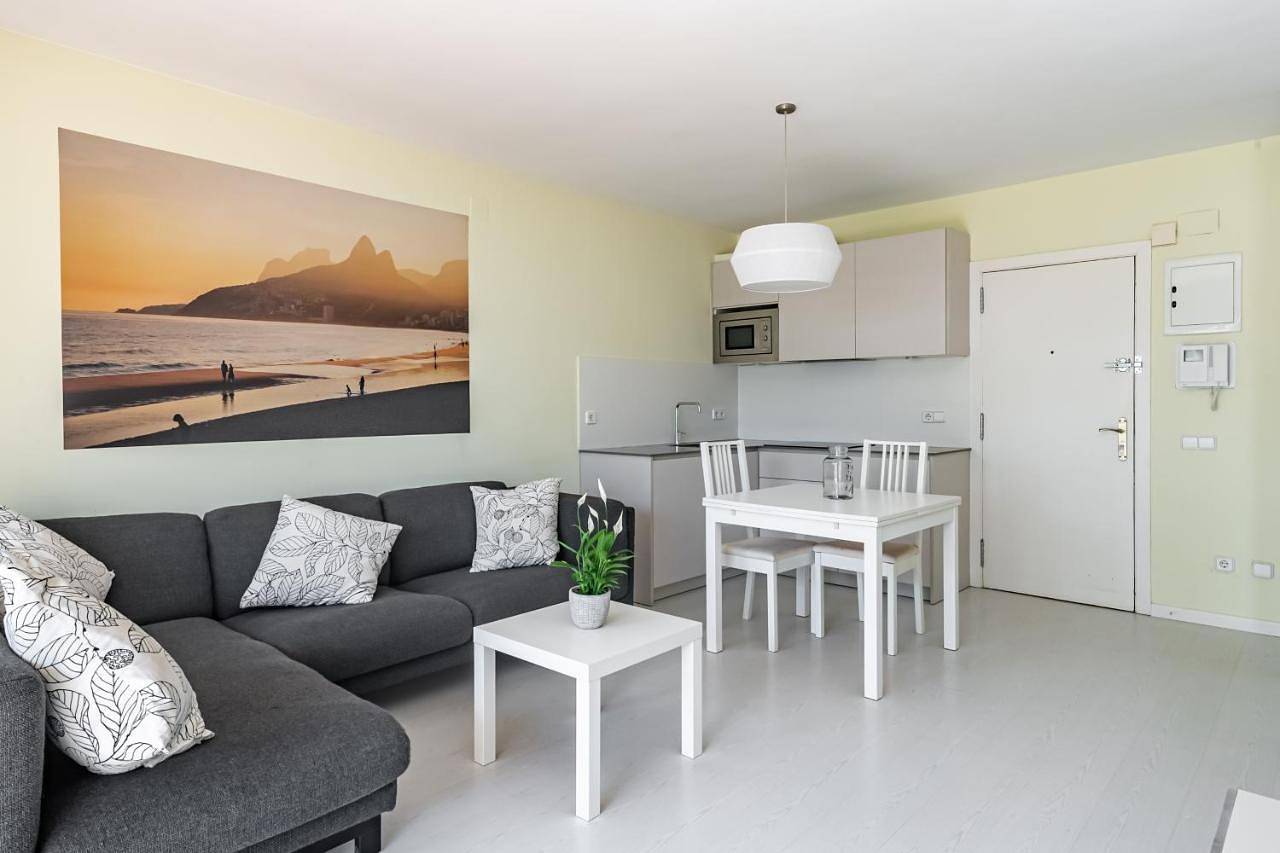 Apartamento entero, One-Bedroom Apartment in Platja de la República (Vilanova i la Geltrú), Villanueva y Geltrú