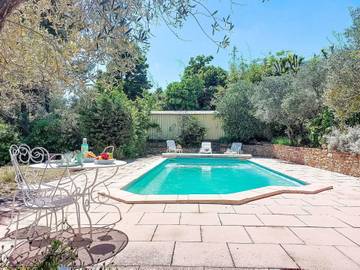 Location de vacances pour 6 personnes, avec jardin, animaux acceptés à La Cadière-d'Azur