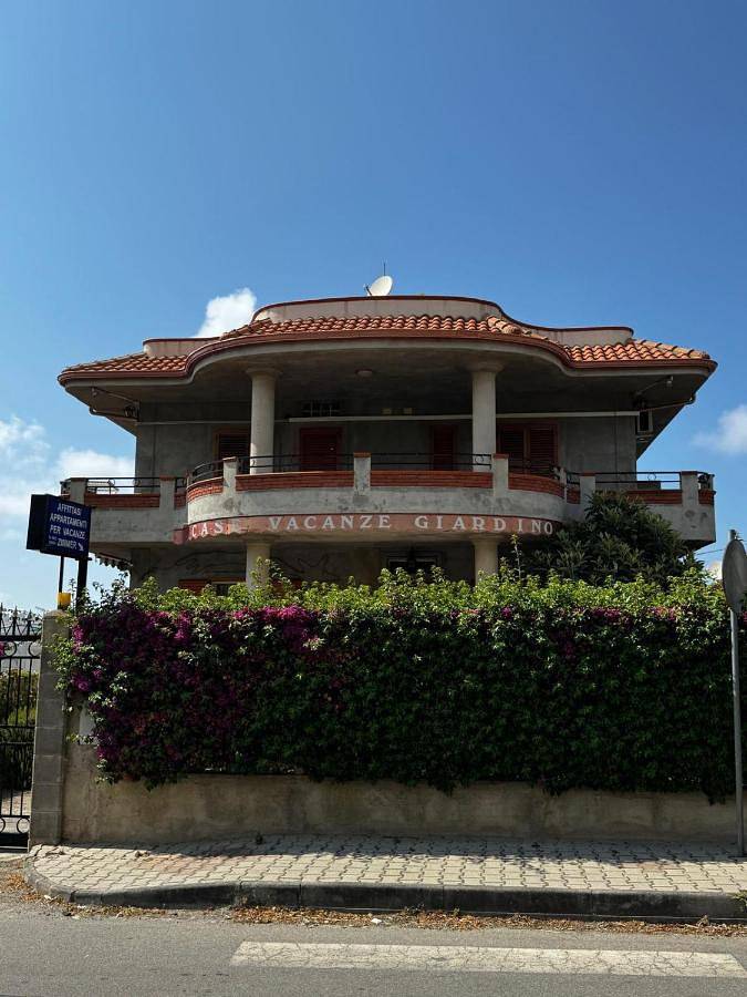 Apartamento de vacaciones para 4 personas, con vistas y jardín, Se admiten mascotas - 1