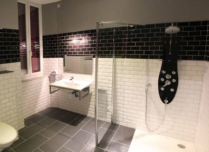 Hôtel pour 4 personnes, avec terrasse et jacuzzi, animaux acceptés à Le Cheylard - 4