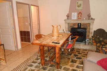 Cottage pour 2 personnes, avec piscine et jacuzzi à Saint-Maurice-d'Ibie