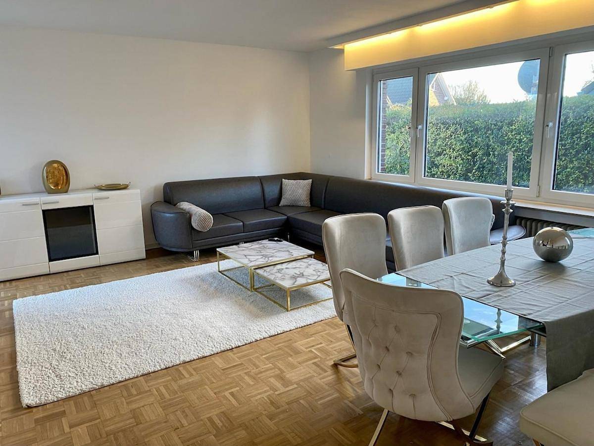 One-Bedroom Villa in Meerbusch, Rhein-Kreis Neuss