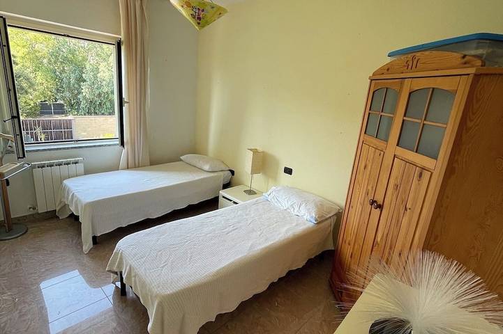 Spacious holiday home near the sea with courtyard perfect for families & friends in Siniscola, Province de Nuoro