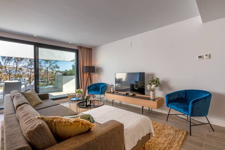 Entire apartment, Holiday Apartment Navigolf 470 with Mountain View, Pool, Terrace & Wi-Fi in La Cala de Mijas, Mijas