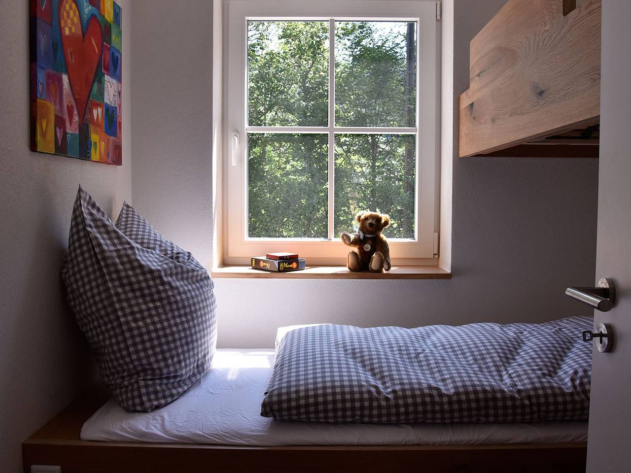 Ganze Wohnung, Apartment 'Ferienwohnung Drossel D, 50qm' mit Bergblick, gemeinsamer Terrasse und Wlan in Lennestadt, Sauerland