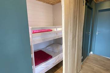 Maison De Vacances pour 8 Personnes dans Saint-Jacques-des-Blats, Parc naturel régional des Volcans d'Auvergne, Photo 4