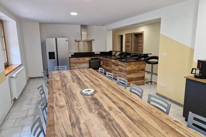 Gîte pour 12 personnes, avec terrasse et vue à Fresse-sur-Moselle - 3