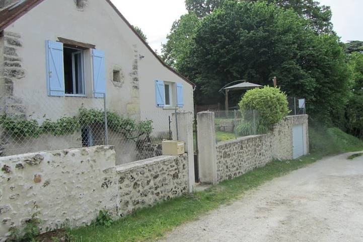 Gîte charmant près de Tours, jardin clos, idéal pour familles in Montlouis-sur-Loire, Région de Tours