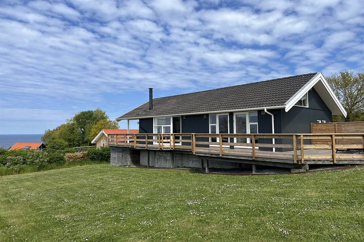 Ferieudlejning for 6 personer, med terrasse i Hasle