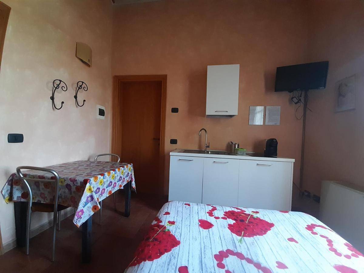 Appartamento intero, One-Bedroom Apartment in Volta Mantovana, Provincia di Mantova