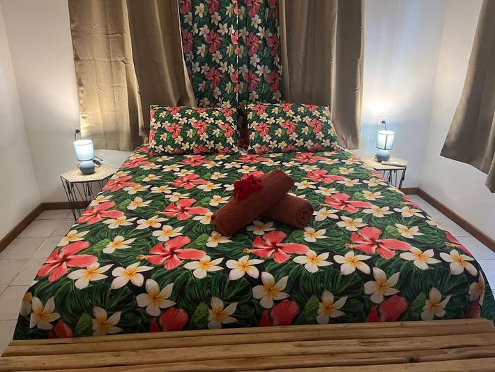 Gîte pour 2 personnes, avec jardin ainsi que terrasse et vue dans Huahine - 3