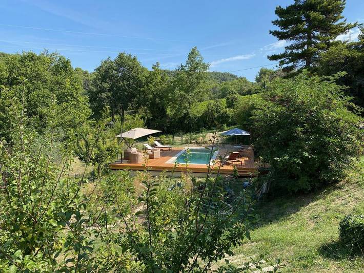 Maison d’hôte pour 2 personnes, avec Terrasse et Jardin ainsi que Piscine et Vue