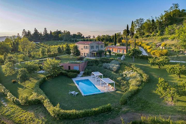 Villa per 9 persone, con piscina e giardino nonché sauna e panorama - 1