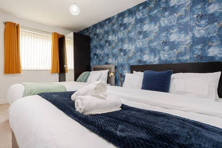 Spacious 4bd 3.5bt - Etihad Coop -Cinema PoolTable in Manchester, Greater Manchester
