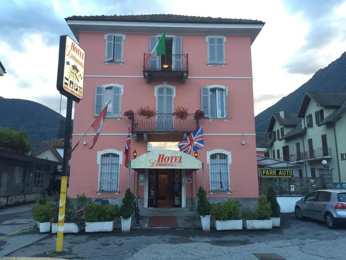 Hôtel pour 2 personnes, avec vue et terrasse, animaux acceptés dans Domodossola - 2