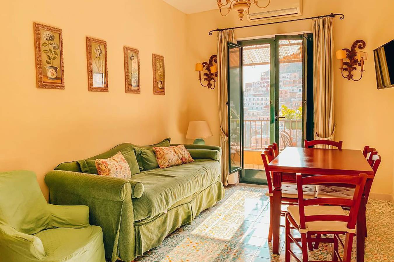 Entire apartment, San Sebastiano in Positano, Sorrento Coast
