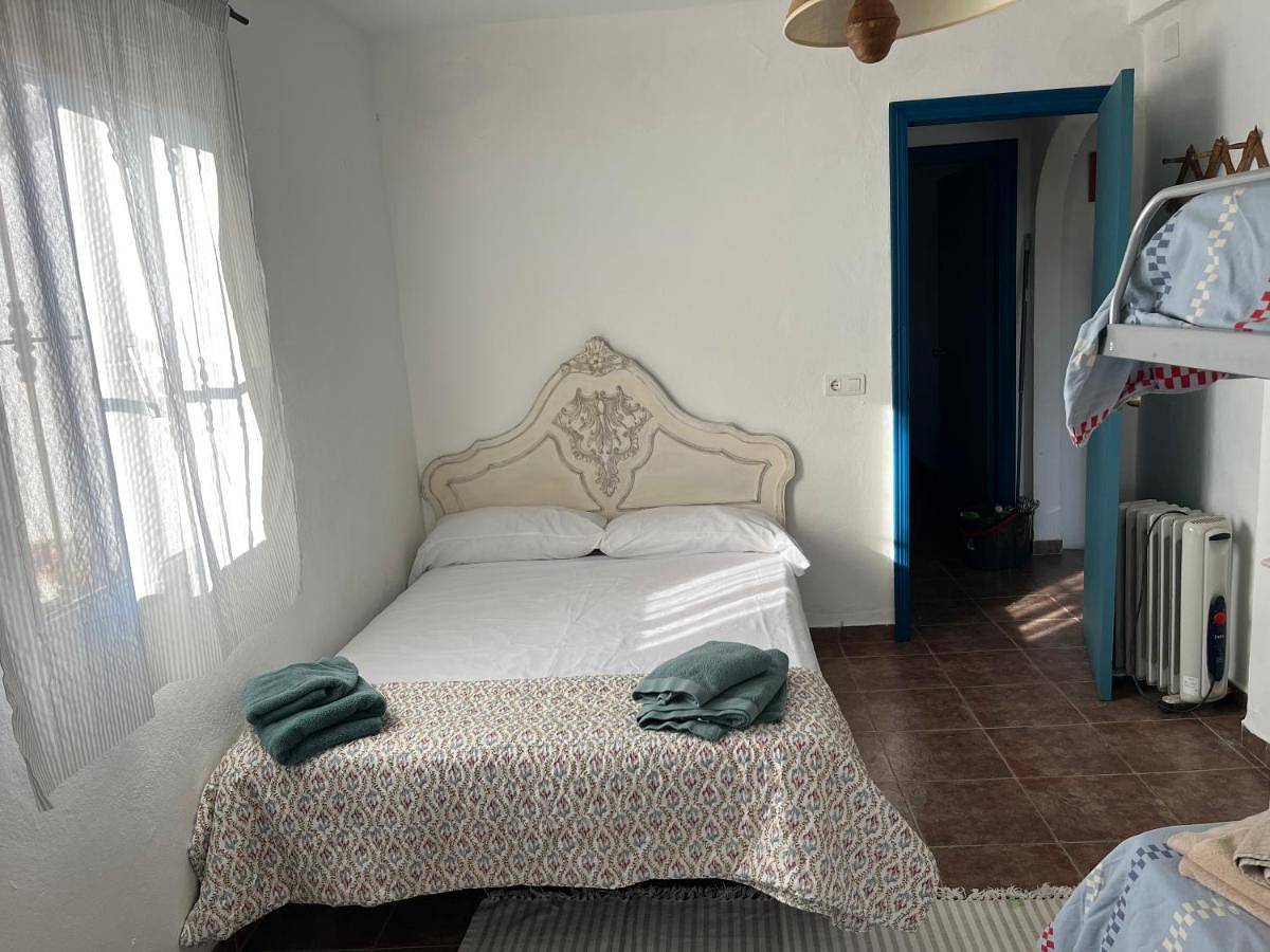 Three-Bedroom House in Castilblanco de los Arroyos, Provincia de Sevilla