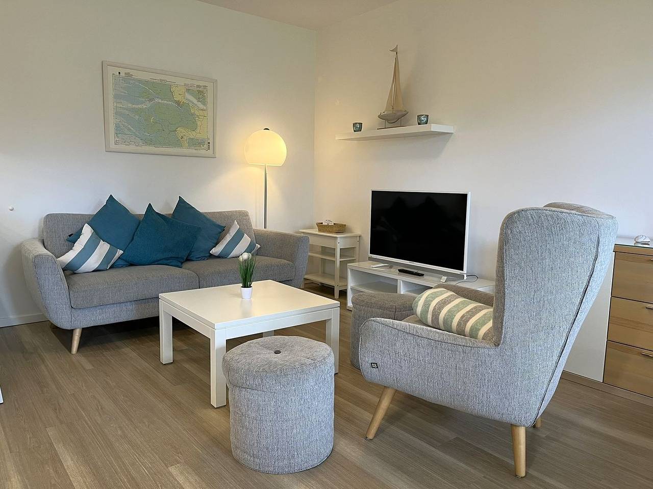 Ganze Wohnung, Die moderne Ferienwohnung "Lütte Warft" heißt ihre Gäste herzlich willkommen in Büsum, Dithmarschen