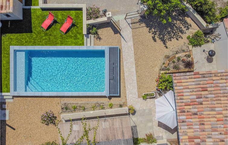 Appartement de vacances de 110m2, piscine, parking, climatisation et jardin, 1.5km de Violès in Violès, Vaucluse