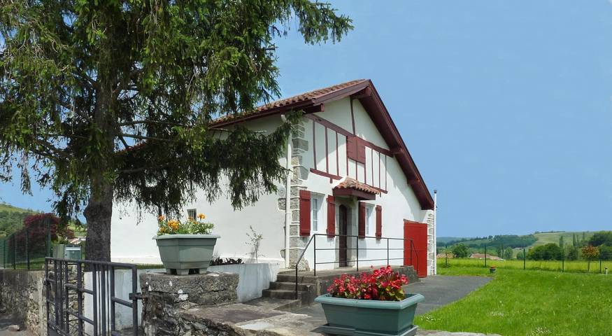 Gîte pour 5 personnes, avec jardin au Pays basque