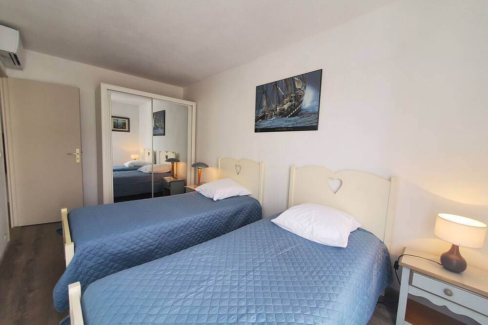 Appartement entier, Port Frejus Appartement d'exception  3 Pièces de 64 m2 Balcon vue mer, climatisé, avec piscine Wifi 6 Personnes in Fréjus Plage, Fréjus