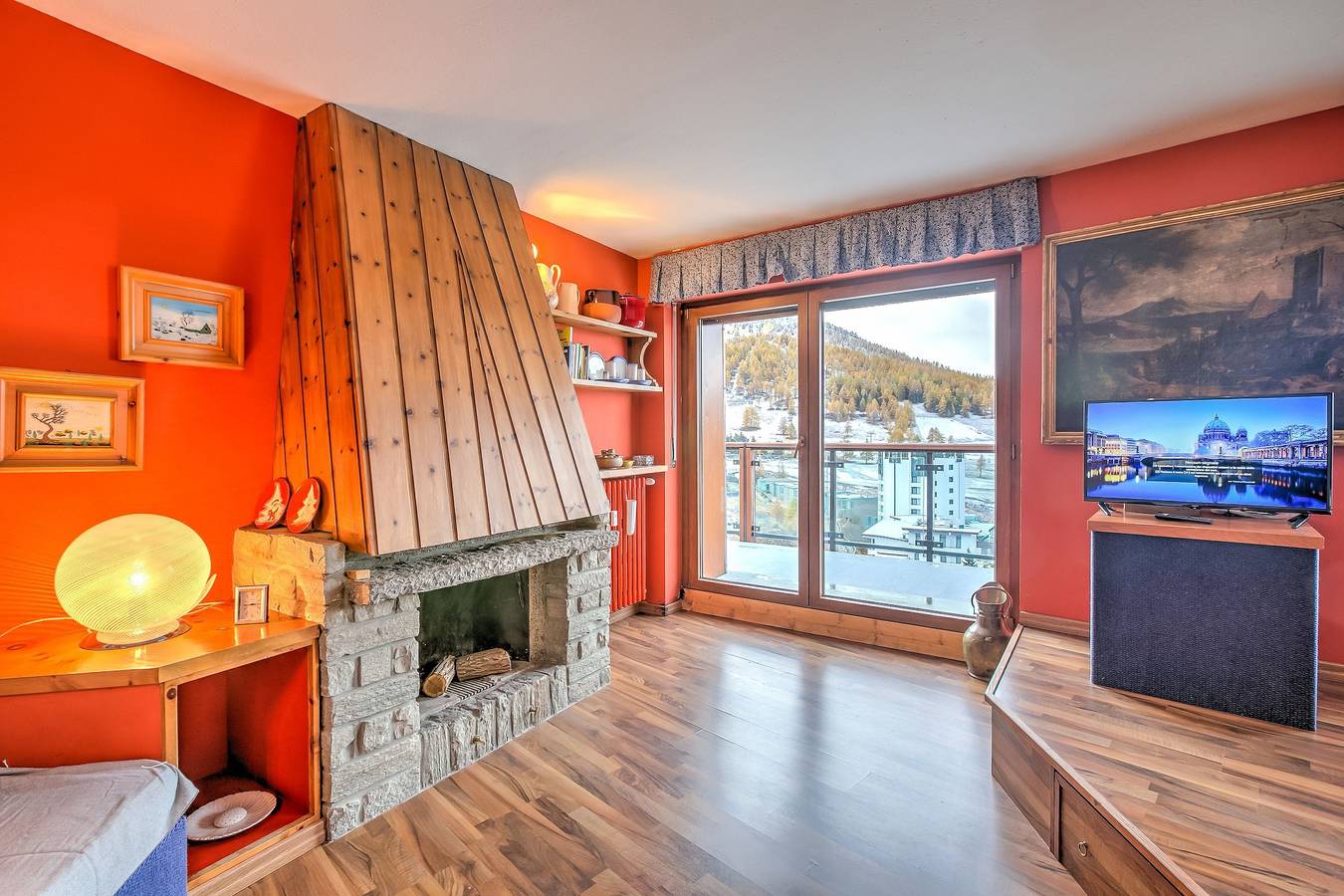 Entire apartment, Terrazza Dei Principi Few Steps From Ski in Sestriere, Via Lattea