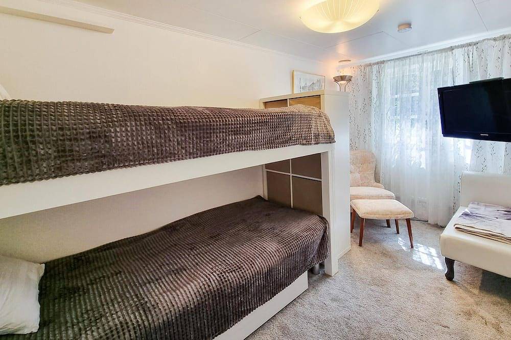 Hel lägenhet, 2 bedroom cozy apartment in Järle in Örebro kommun, Örebro leatna