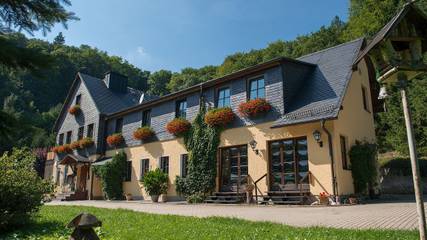 Ferienwohnung für 4 Personen, mit Whirlpool und Sauna in Saalfeld/Saale