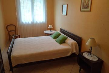 Gîte pour 4 Personnes dans Sainte-Enimie, Massif central, Photo 1