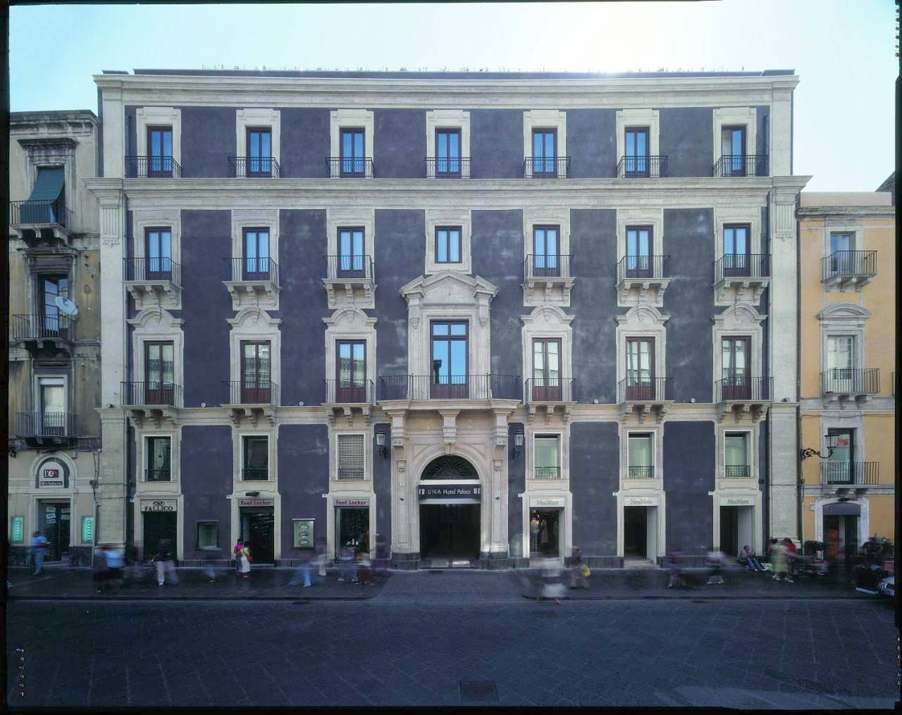 Superior Double Single Use in Catania, Catania e dintorni
