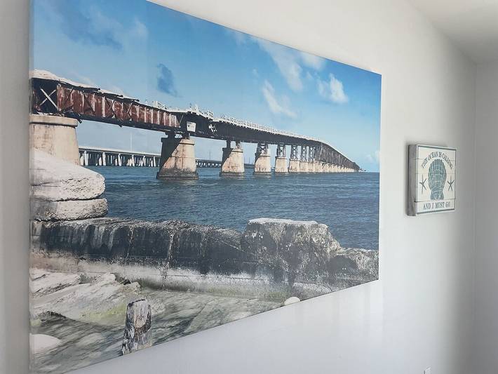 Villa for 9 people, with pool and terrace as well as garden and hot tub in Florida Keys