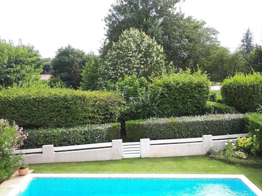Maison ruisseau l'eau blanche - Eau blanche in Léognan, Région de Bordeaux