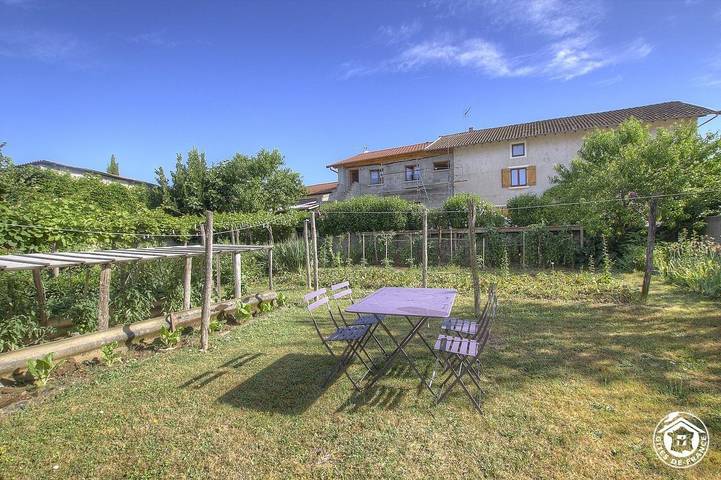 Gîte pour 4 personnes, avec jardin